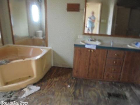 228 Handly, Redfield, AR 72132 photo 9
