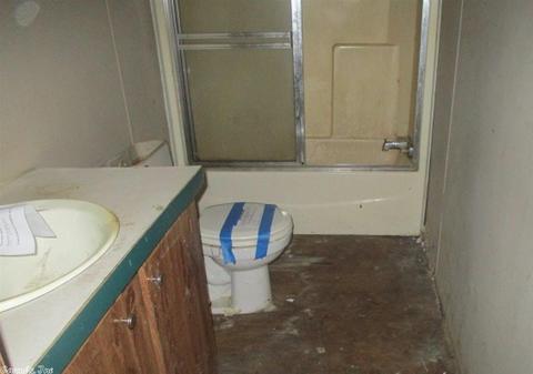 228 Handly, Redfield, AR 72132 photo 7