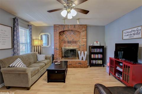 801 Fox Ridge Dr, Benton, AR 72019 photo 5