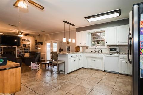 1621 Utopia St, Benton, AR 72015 photo 7