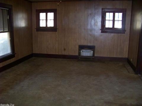 809 E Sullenberger, Malvern, AR 72104 photo 8