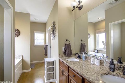 706 Maia Loop, Benton, AR 72019 photo 10