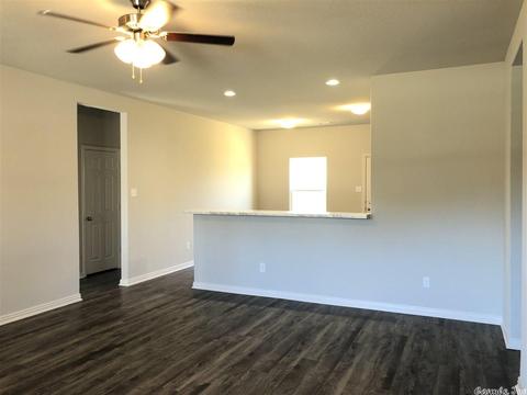 2015 Matthews Meadows Ln, Conway, AR 72032 photo 6