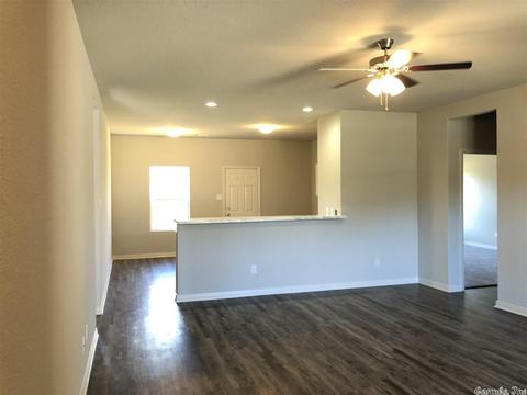 2015 Matthews Meadows Ln, Conway, AR 72032 photo 7