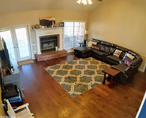 130 Applegate, Conway, AR 72034 photo 3