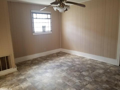 2004 S Georgia, Pine Bluff, AR 71603 photo 10