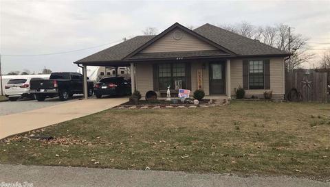 704 N 4th St, Marmaduke, AR 72443 photo 2