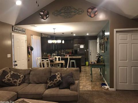 704 N 4th St, Marmaduke, AR 72443 photo 5