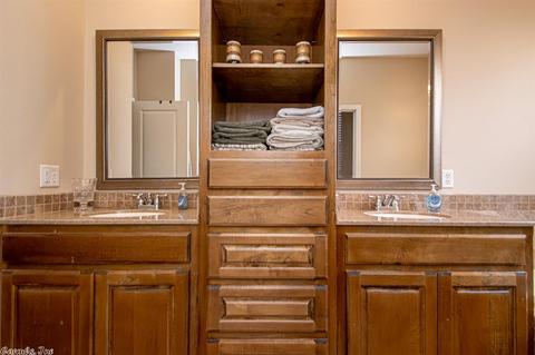 1301 Vanderbuilt Dr, Benton, AR 72019 photo 8