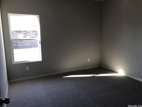 2075 Matthews Meadows Ln, Conway, AR 72032 photo 4