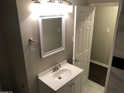 3700 W Lk, Pine Bluff, AR 71603 photo 4