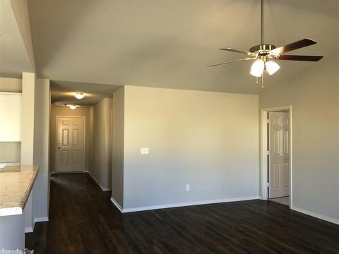 5 Summer Breeze Rd, Conway, AR 72032 photo 4