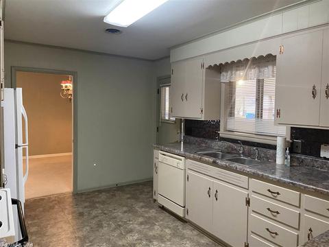 715 Clardy St, Malvern, AR 72104 photo 21