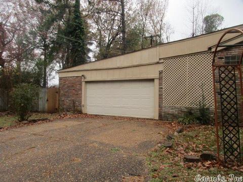 1300 Arrowhead Pl, Pine Bluff, AR 71603 photo 4