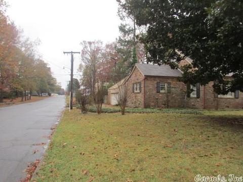 1300 Arrowhead Pl, Pine Bluff, AR 71603 photo 3
