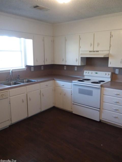 402 W Iowa St, Beebe, AR 72012 photo 7