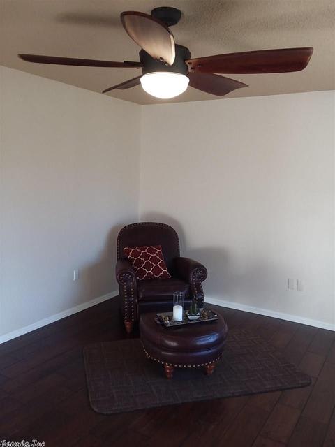 402 W Iowa St, Beebe, AR 72012 photo 6