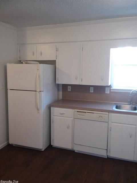 402 W Iowa St, Beebe, AR 72012 photo 9