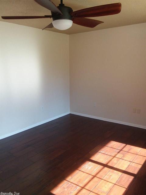 402 W Iowa St, Beebe, AR 72012 photo 5