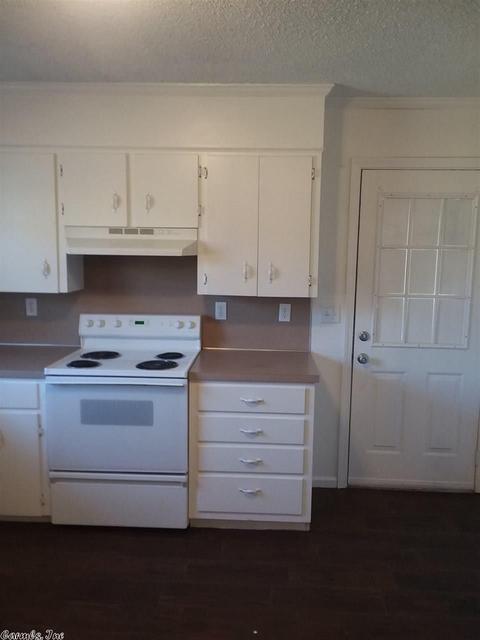 402 W Iowa St, Beebe, AR 72012 photo 8