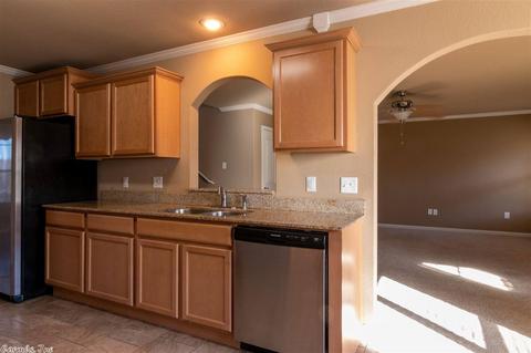 2810 Legacy Cv, Conway, AR 72032 photo 9