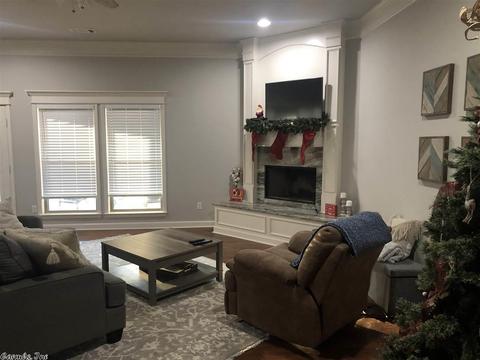 4086 Hampton Dr, Benton, AR 72019 photo 2