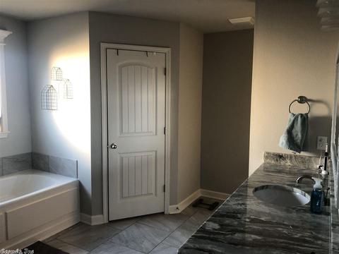 4086 Hampton Dr, Benton, AR 72019 photo 10