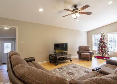 5304 Pawnee Dr, Benton, AR 72015 photo 5