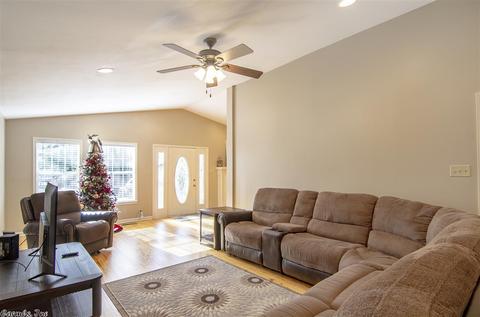 5304 Pawnee Dr, Benton, AR 72015 photo 4