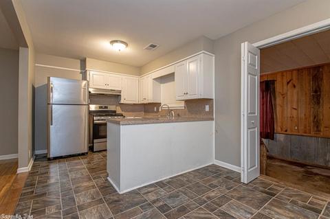 2410 Prysock, Benton, AR 72015 photo 6