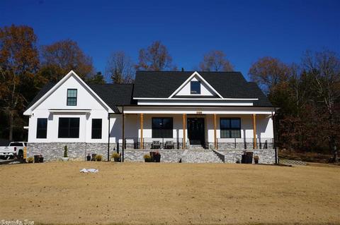 1703 E Holloway St, Morrilton, AR 72110 photo 1