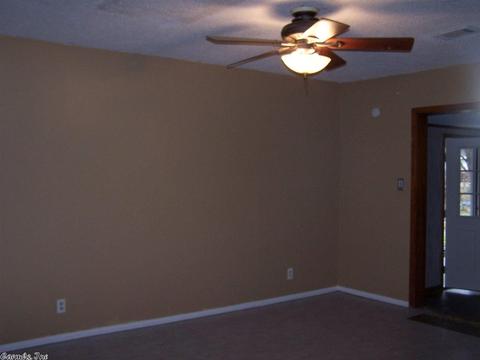 625 Mildred Ave, Trumann, AR 72472 photo 2