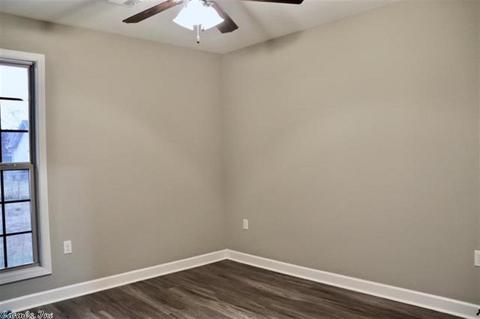 906 Silverleaf, Bono, AR 72416 photo 10