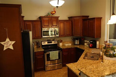 3021 Earle, Benton, AR 72019 photo 4