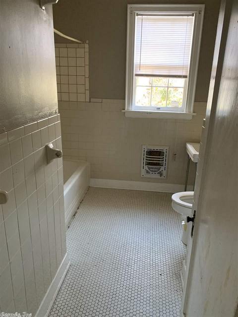 218 W 12th Ave, Pine Bluff, AR 71601 photo 18