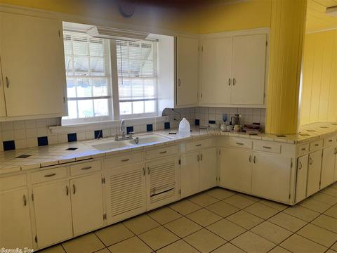 218 W 12th Ave, Pine Bluff, AR 71601 photo 7