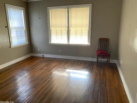 218 W 12th Ave, Pine Bluff, AR 71601 photo 12
