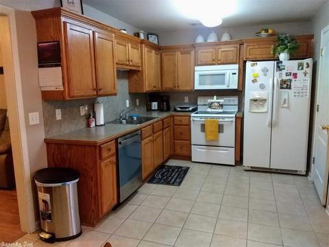 701 Hidden Forest Dr, Bryant, AR 72022 photo 4