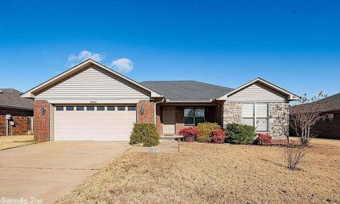 2810 Clover Ln, Conway, AR 72034 photo 1