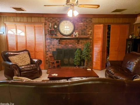 1212 Lavette St, Trumann, AR 72472 photo 4