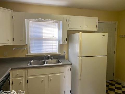 1307 Mitchell, Conway, AR 72034 photo 7