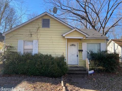 1307 Mitchell, Conway, AR 72034 photo 1