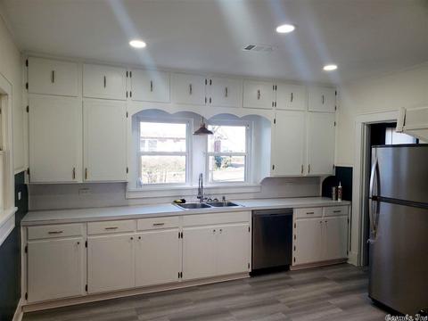 715 E Highland Ave, Malvern, AR 72104 photo 8