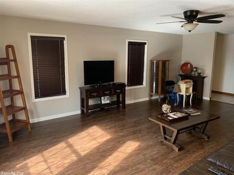 7901 Jay Lynn, Pine Bluff, AR 71603 photo 4