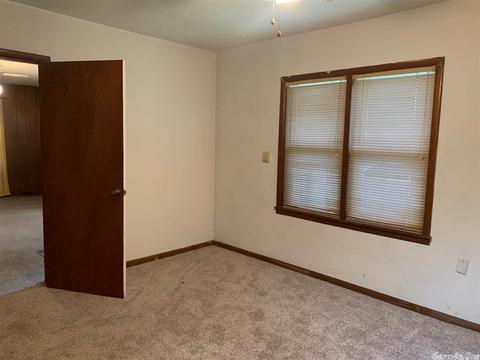 205 N 3rd St, Flippin, AR 72634 photo 5
