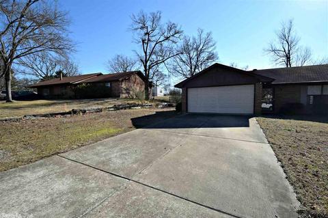 808 Karen Dr, Mena, AR 71953 photo 3