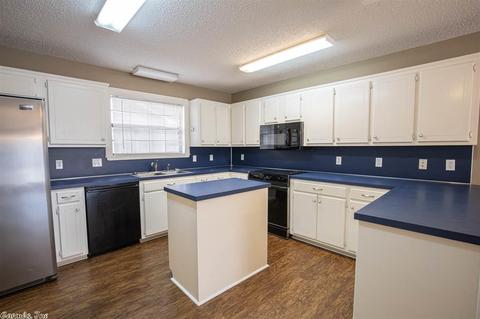 7805 Tall Oak Ln, Pine Bluff, AR 71603 photo 5