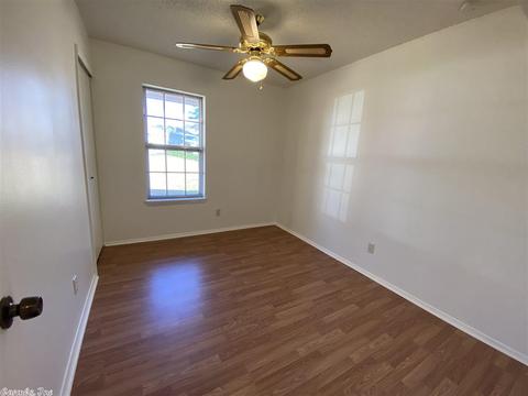 15 Woodbriar Ct, Jacksonville, AR 72076 photo 12
