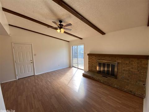 15 Woodbriar Ct, Jacksonville, AR 72076 photo 3