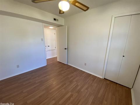 15 Woodbriar Ct, Jacksonville, AR 72076 photo 13